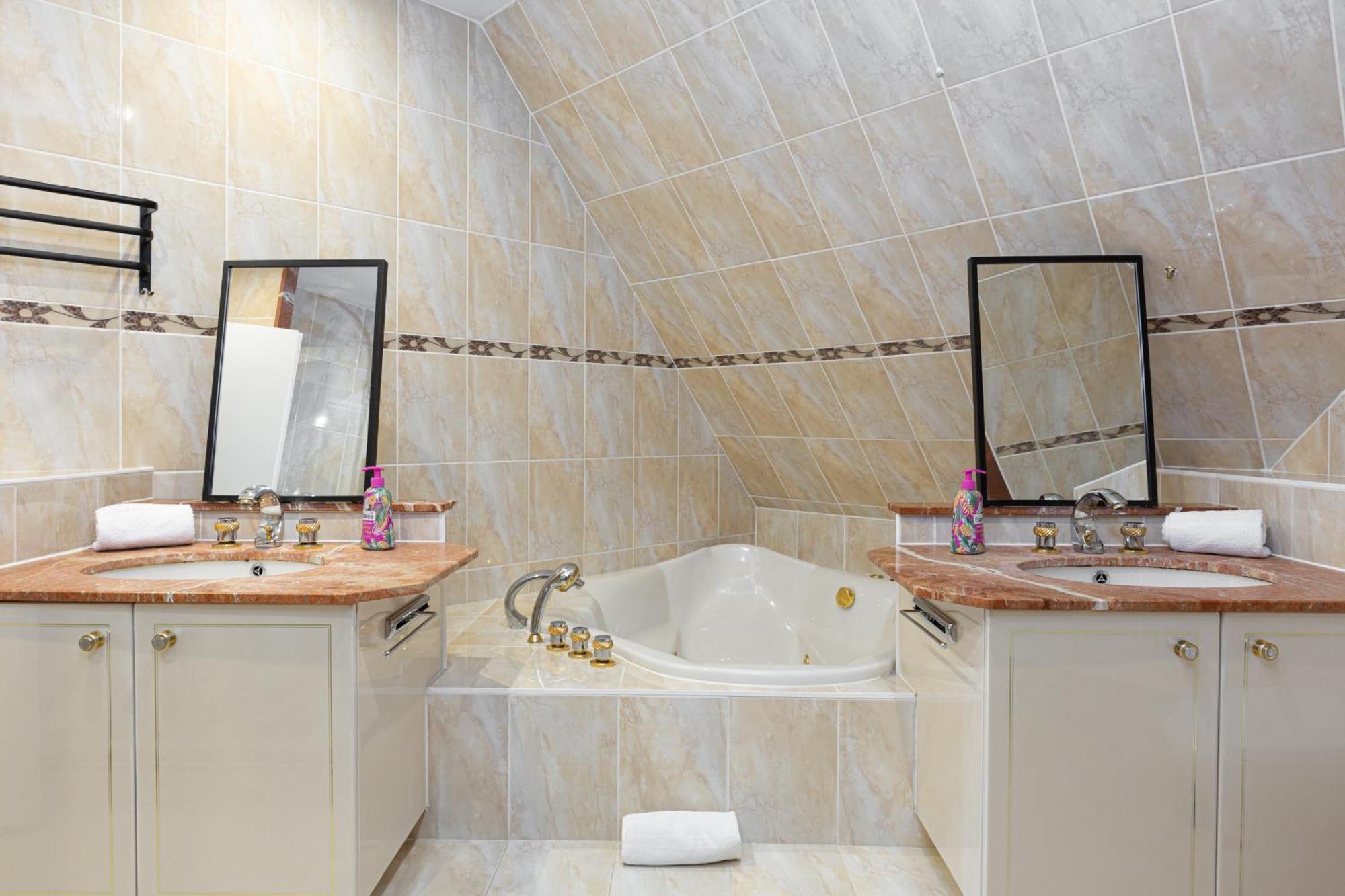 Gites Spa Strasbourg - Villa Ours - Spa Prive, Sauna, Borne D'Arcade, Babyfoot Ittenheim Екстер'єр фото