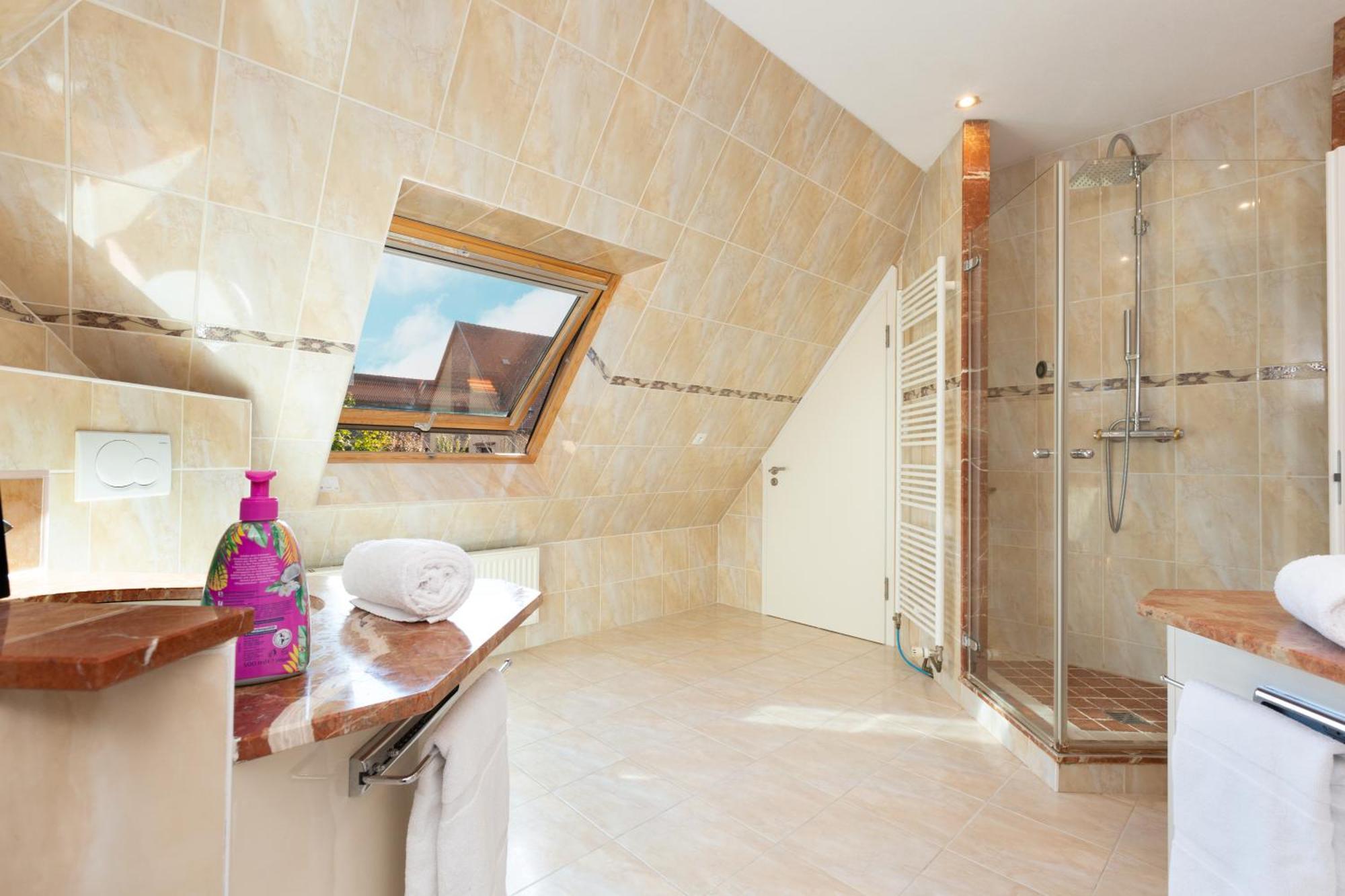 Gites Spa Strasbourg - Villa Ours - Spa Prive, Sauna, Borne D'Arcade, Babyfoot Ittenheim Екстер'єр фото