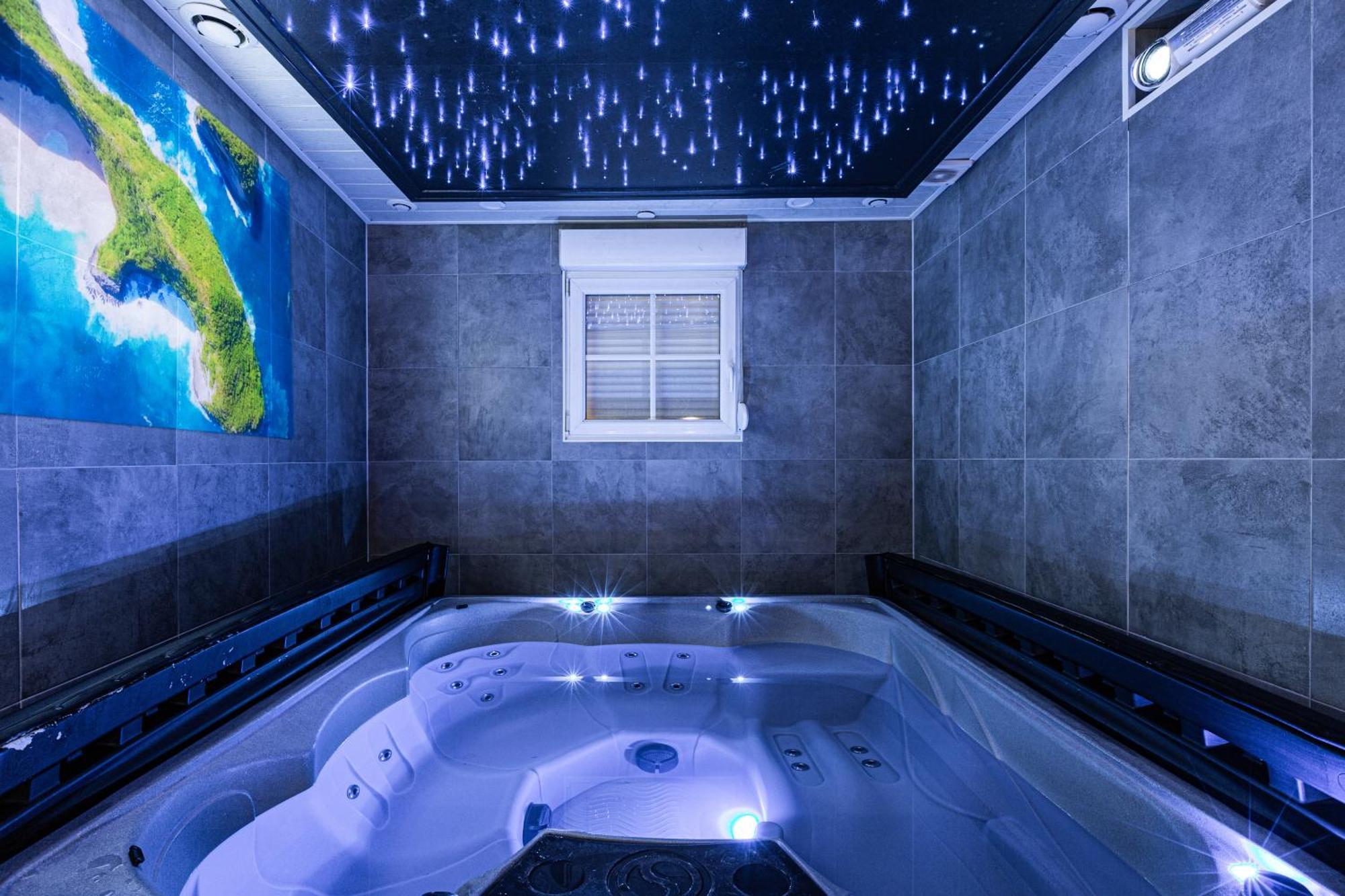 Gites Spa Strasbourg - Villa Ours - Spa Prive, Sauna, Borne D'Arcade, Babyfoot Ittenheim Екстер'єр фото